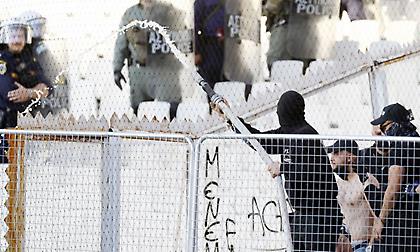 Στο αυτόφωρο οι 15 συλληφθέντες του τελικού - Ποιες οι έξι κατηγορίες που αντιμετωπίζουν