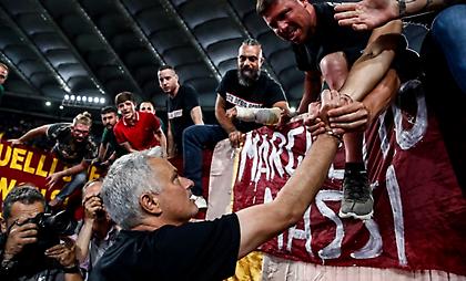 Ανατριχιαστικό βίντεο Ρόμα για τον τελικό του Conference: «Αξίζουμε αυτό το όνειρο!»