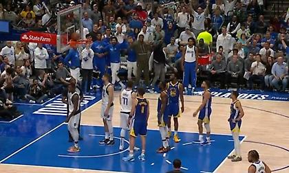 Δεν γίνονται αυτά: Ο Γκριν εκτέλεσε βολή και η μπάλα έμεινε… στη στεφάνη!