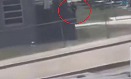 Βίντεο ντοκουμέντο από τη στιγμή που ο 18χρονος μακελάρης του Τέξας μπαίνει στο σχολείο!