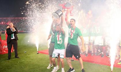 Άντεξε με δέκα παίκτες από το 4’ και σήκωσε το Κύπελλο στα πέναλτι η Ομόνοια!