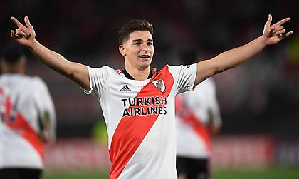 Τι παικτάρα πήρε η Σίτι: Ο Άλβαρες σκόραρε 6 γκολ σε ένα ματς του Λιμπερταδόρες με τη Ρίβερ!