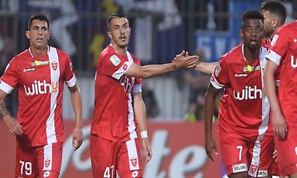 Παρουσία Μπερλουσκόνι, η Μόντσα πήρε μικρό προβάδισμα για την (ιστορική) άνοδο