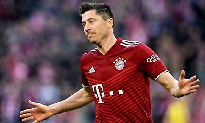 Χένες: «Η Μπαρτσελόνα θέλει τον Λεβαντόβσκι, ενώ πριν από έξι μήνες είχε χρέη 1,3 δισ. ευρώ»