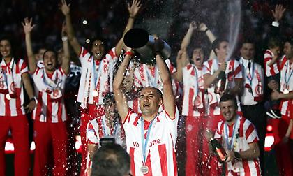 Τέτοιος ξένος δεν ξαναπέρασε από τον Ολυμπιακό: 13 χρόνια από το τέλος εποχής του Τζόλε!