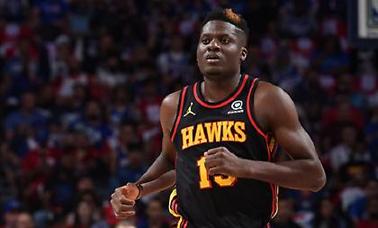 Στην Αθήνα ο Καπελά για διακοπές