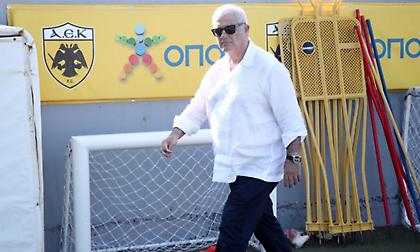 Τσακίρης: «Ίσως να μην έχουν τελειώσει οι αποχωρήσεις, δεν έρχεται ένας προπονητής λόγω ενός ατόμου»