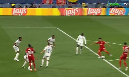 Πιέζει μπροστά στην εστία του Κουρτουά με Σαλάχ και Άρνολντ η Λίβερπουλ