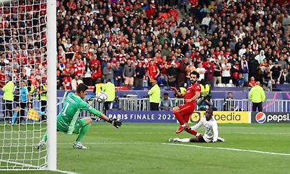 Το τρομερό «stop» του ανίκητου Κουρτουά στον Σαλάχ