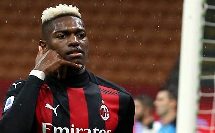 Δεν έχει ανανεώσει με Λεάο η Μίλαν - Βλέπει την περίπτωσή του η Σίτι