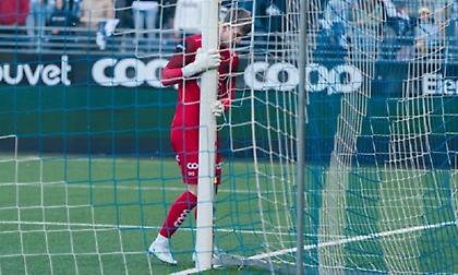 Σκάνδαλο στη Νορβηγία: Τερματοφύλακας μετακινεί τα δοκάρια για να κάνει μικρότερο το τέρμα του