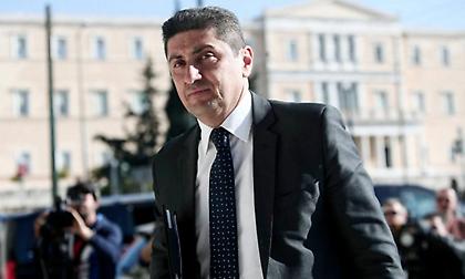 Αυγενάκης: «Βαθιά τομή στα θεμέλια του επαγγελματικού ποδοσφαίρου η επαγγελματική διαιτησία»