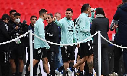 Οι ενδεκάδες στο «Finalissima»: Φουλ επίθεση η Αργεντινή, τελευταία φορά το Μπονούτσι-Κιελίνι