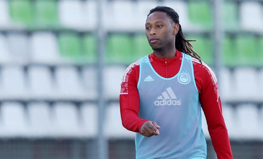 Η Φενέρμπαχτσε τσεκάρει τον Σεμέδο