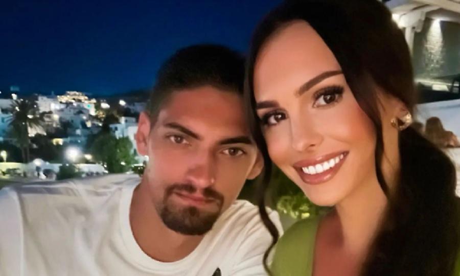 Αρραβωνιάστηκε στη Μύκονο ο Στάνκοβιτς