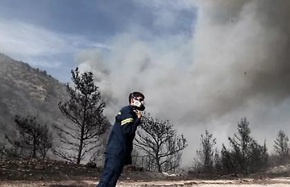 Φωτιά στη Βούλα: Βελτιωμένη η εικόνα στο πύρινο μέτωπο- Η ενημέρωση της πυροσβεστικής
