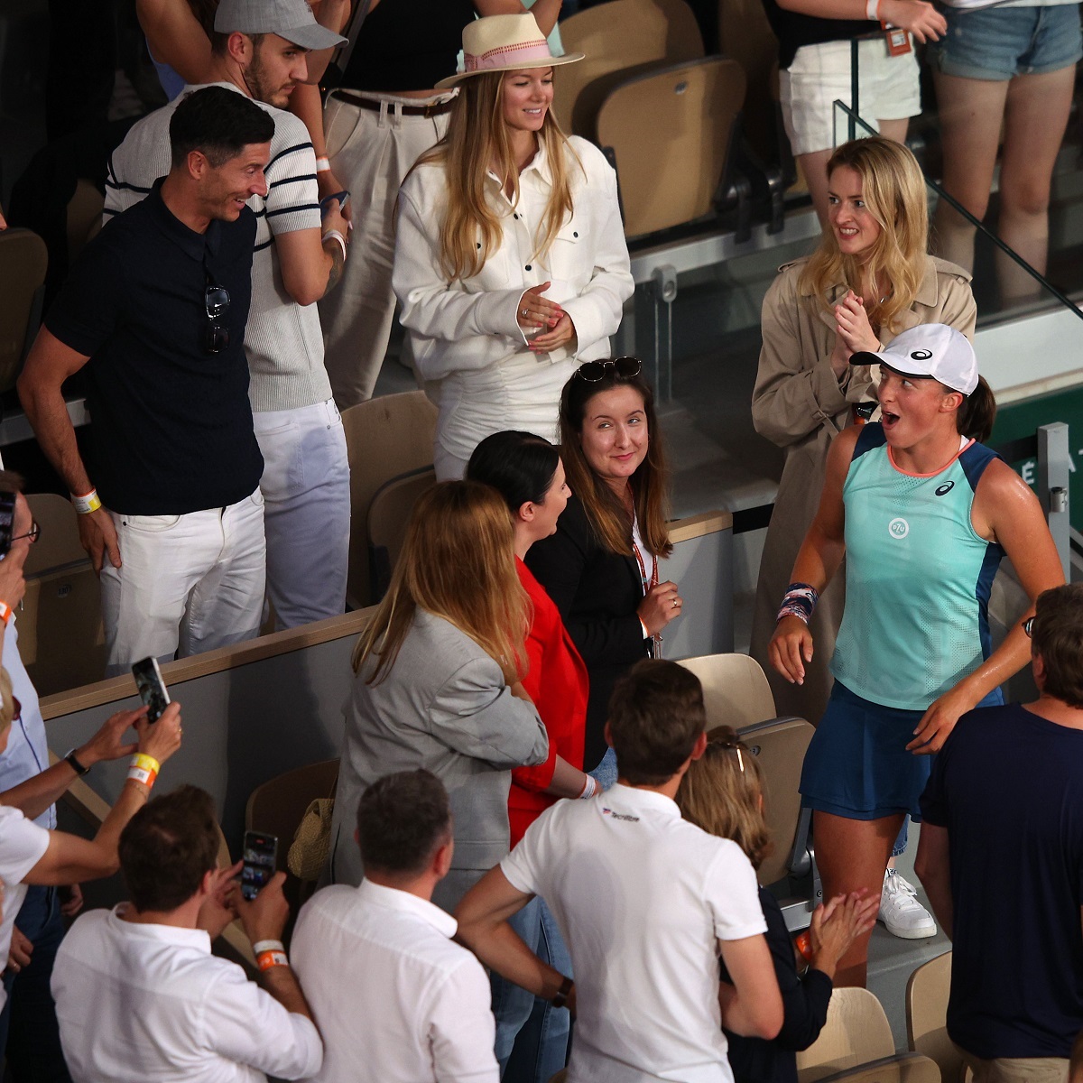 Λεβαντόφσκι: Πανηγύρισε για το Roland Garros της Σφιόντεκ