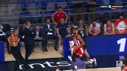 Έκανε χειρονομία στον πάγκο του Ερυθρού Αστέρα ο Τριφούνοβιτς-Τον έκραξε ο Ζοτς