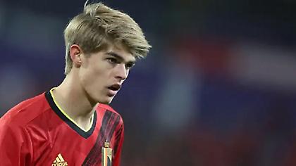 Κρούση της Μίλαν σε Μπριζ για Ντε Κετελάρε