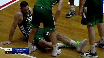 Τραυματίστηκε στη διαφημιστική πινακίδα ο Παπαπέτρου!