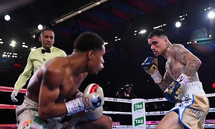 Ήττα από Χάνεϊ και απώλεια τίτλων για τον Καμπόσο στην Αυστραλία-Aποθέωση από τους ομογενείς