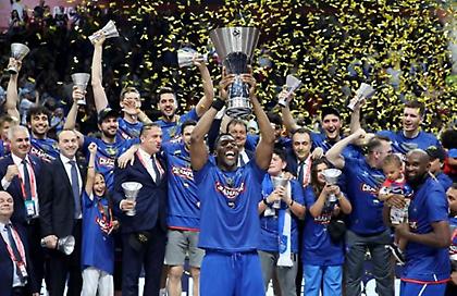 Ανατροπή: Ανανεώνει ο Ντάνστον, δεν πάει για Νίμπο η Εφές