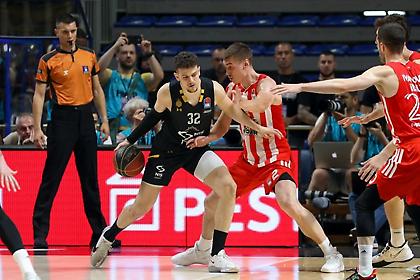 Ερυθρός Αστέρας-Παρτίζαν