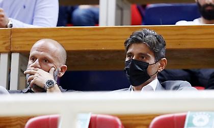 Υβριστικά συνθήματα κατά Γιαννακόπουλου στο ΟΑΚΑ, αποχώρησε από το γήπεδο