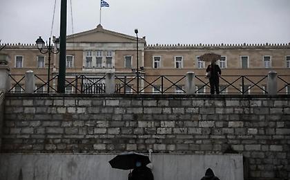 Καιρός: Βροχές και πτώση θερμοκρασίας