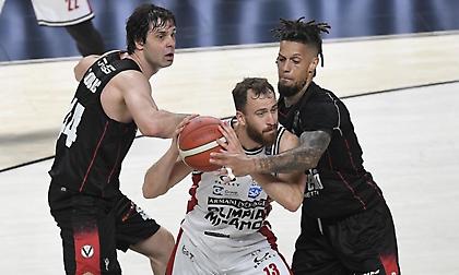 Βίρτους Μπολόνια-Αρμάνι Μιλάνο