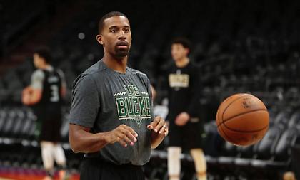 Ο Λι νέο δεξί χέρι του Μπουντενχόλζερ στους Μπακς