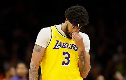 Άντονι Ντέιβις: «Δεν έχω κάνει σουτ από τις 5 Απριλίου»