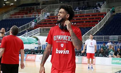 «Υποδοχή» με συνθήματα στον Ντόρσεϊ από τους οπαδούς του Παναθηναϊκού-Αντέδρασε με χαμόγελο