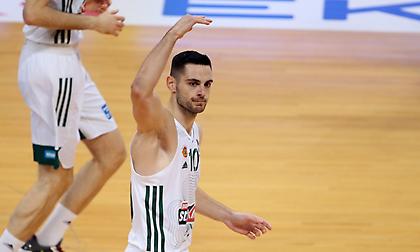 Το παλικαρίσιο καλάθι του Παπαπέτρου και ο έξαλλος πανηγυρισμός του