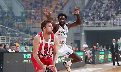 Μονομαχίες με πάθος και απανωτά κλεψίματα στο ΟΑΚΑ