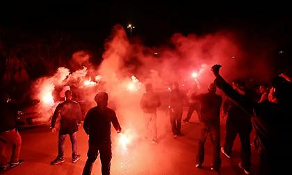 Αποθέωση στο ΣΕΦ για τον Ολυμπιακό!