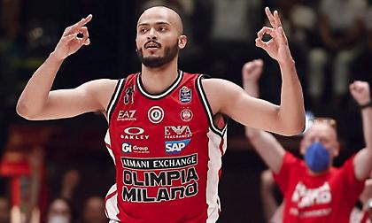 Αεράτη Αρμάνι έκανε το 3-1 κόντρα στη Βίρτους και... αγκαλιά με την κούπα!