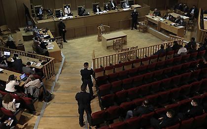 Χρυσή Αυγή: Ξεκινά σήμερα η δίκη σε δεύτερο βαθμό- Οι κατηγορούμενοι, οι υποθέσεις και το διακύβευμα