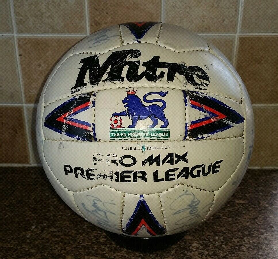 Premier League: Η νέα της μπάλα θυμίζει σεζόν 1992/93