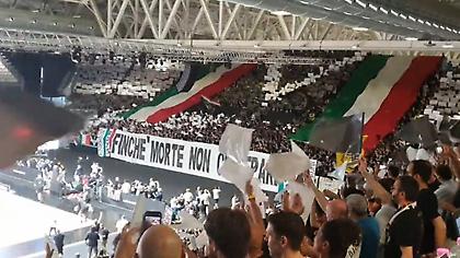 Το κορεό των οπαδών της Βίρτους στο ντέρμπι με την Αρμάνι