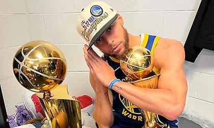 Η μεγάλη εμφάνιση του MVP Κάρι και η αγκαλιά στον πατέρα του