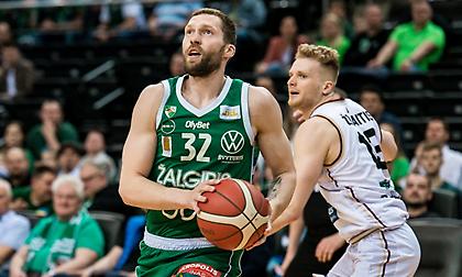 Στρέλνιεκς, Γουέμπστερ και Γκίφεϊ αποχώρησαν από τη Ζάλγκιρις