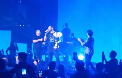 Όταν ο Πρίντεζης τραγούδησε το «Περαία μου»