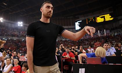 Ζέρβας: «Θέμα χρόνου η ανανέωση με Μπαρτζώκα, αυτά ισχύουν για Μιλουτίνοφ»