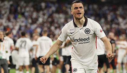 Τα βρήκε με Κόστιτς η Γιουβέντους, απομένει η συμφωνία με την Άιντραχτ