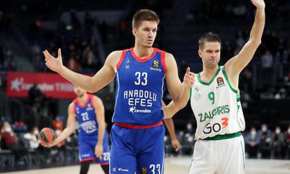 Επιβεβαιώνει την αποχώρησή του από την Εφές ο Πετρούσεφ