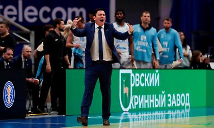 Μάνατζερ Πασκουάλ: «Μένει στη Ζενίτ»