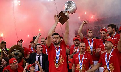 Παπανικολάου: «Ο πιο όμορφος τρόπος να τελειώσεις μια σεζόν»