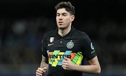 Ατζέντης Μπαστόνι: «Θα μείνει στην Ίντερ και τη νέα σεζόν»