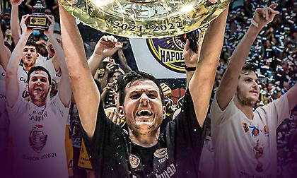 Παρελθόν από τη Χάποελ Χολόν ο Πνίνι